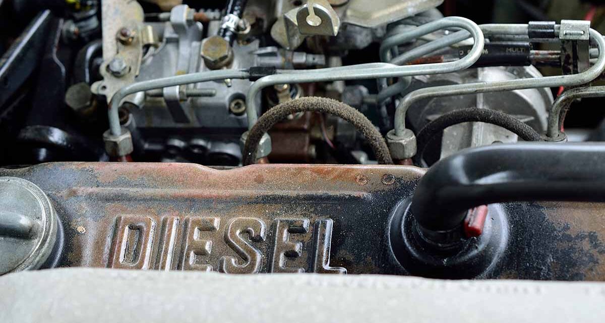How Does Direct Fuel Injection Work in Diesel Engines?